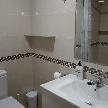 Semesterbostad Maruja *