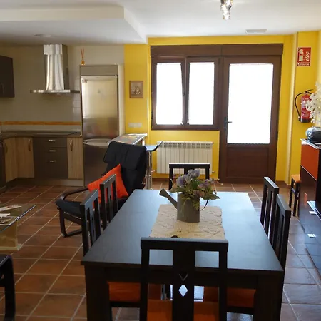 Maruja * Aldea de San Esteban